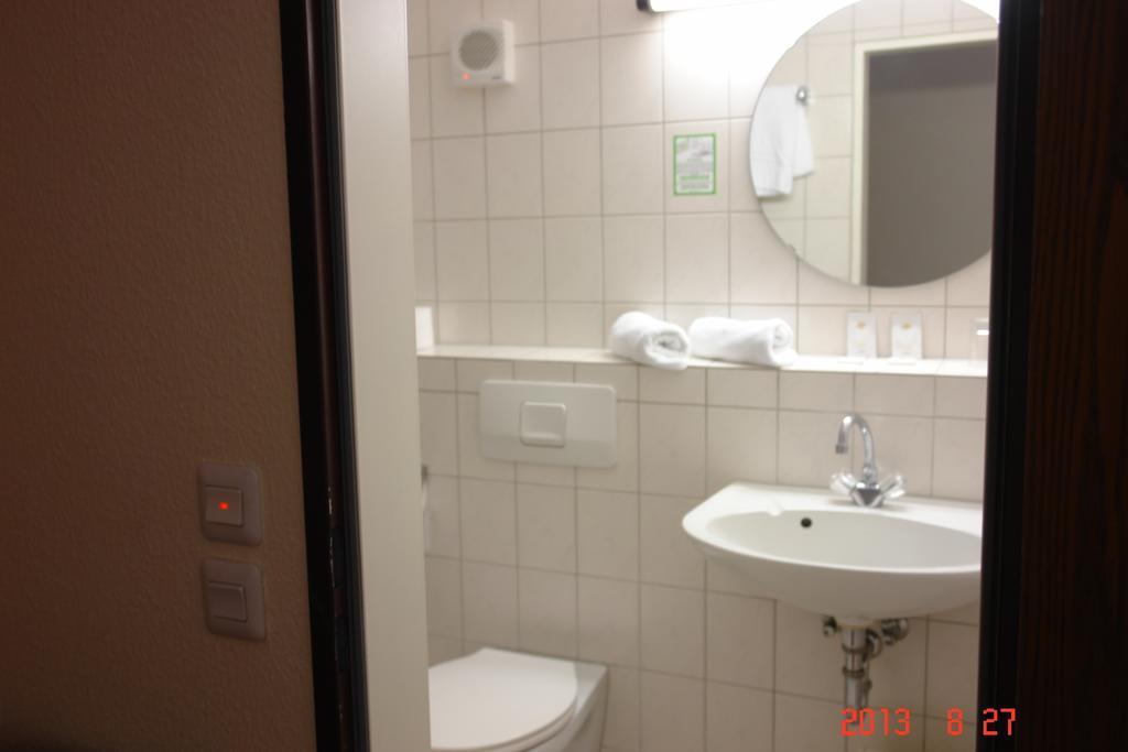 Birkeneck Hotel Heusenstamm Bilik gambar