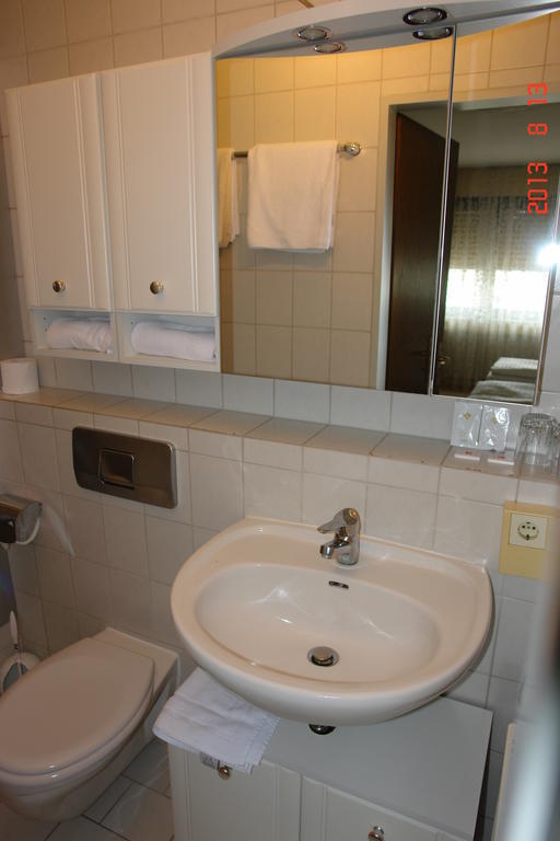 Birkeneck Hotel Heusenstamm Bilik gambar